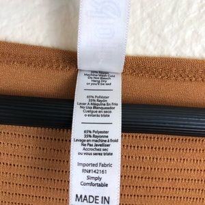 LuLaRoe Tops - LuLaRoe Textured Tee Classic T-Shirt LuLaRoe Tops - LuLaRoe Textured Tee Classic T-Shirt